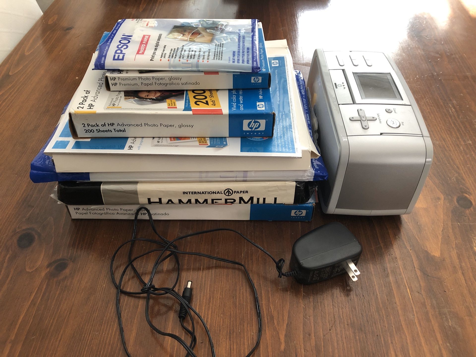 HP Photosmart 475 compact printer & mixed printer paper set