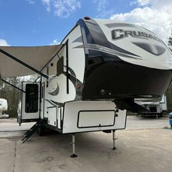 2019 FOREST RIVER CRUSADER