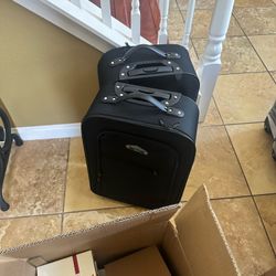 New Black Carry On Size Suitcases 