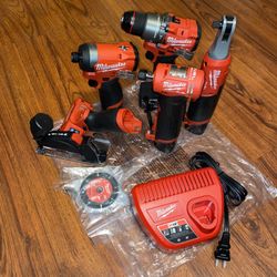 Milwaukee Fuel M12 Super Kit (1)Hammer Drill /driver (1) Impact Driver (1) 3/8 Ratchet (1) Cut Off Saw (1) Right Die Grinder 2 Battery & Charger 