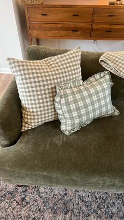 Like New Green Gingham Custom Pillowcases With Zipper 