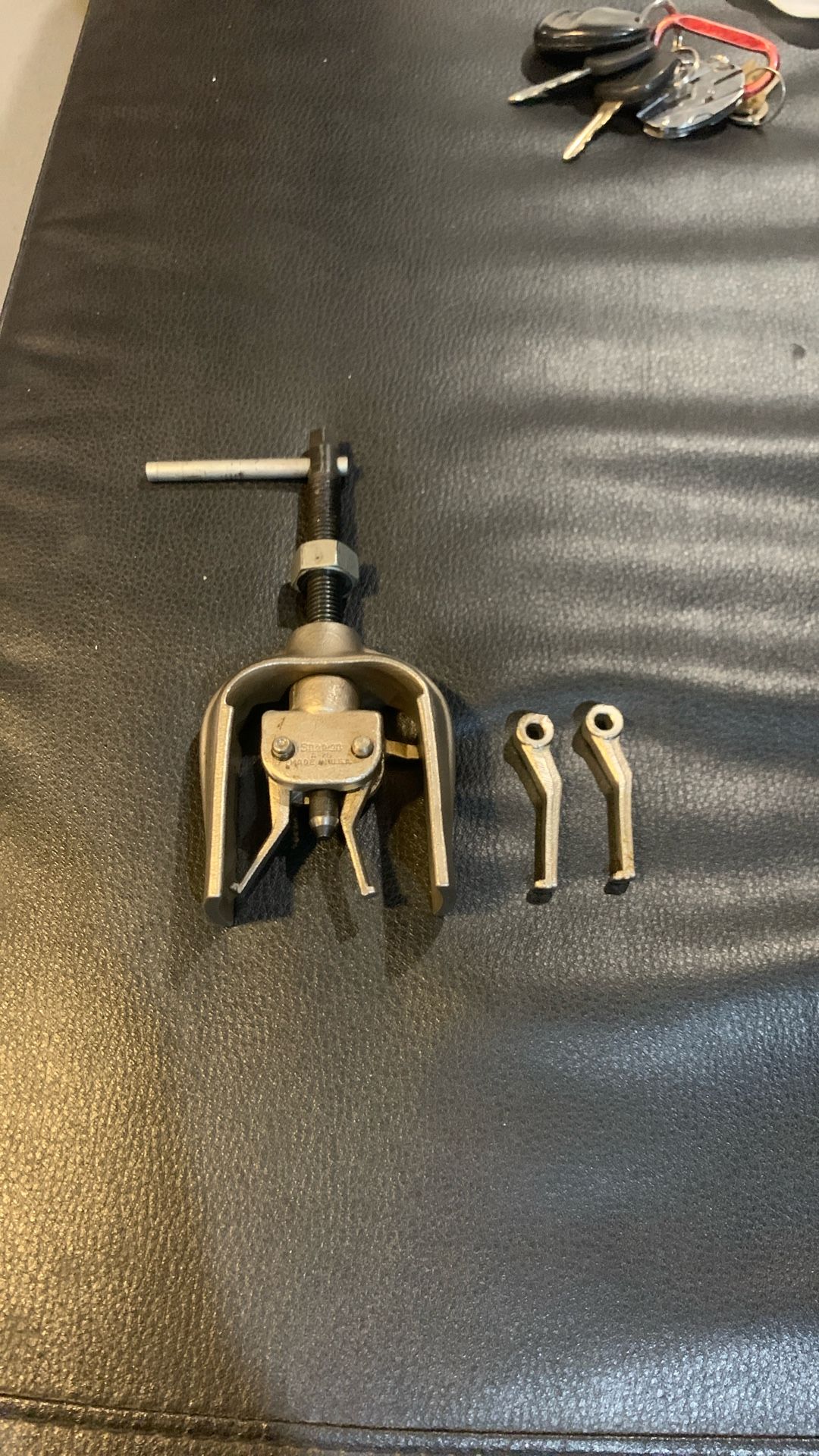 Snap On Bearing Puller