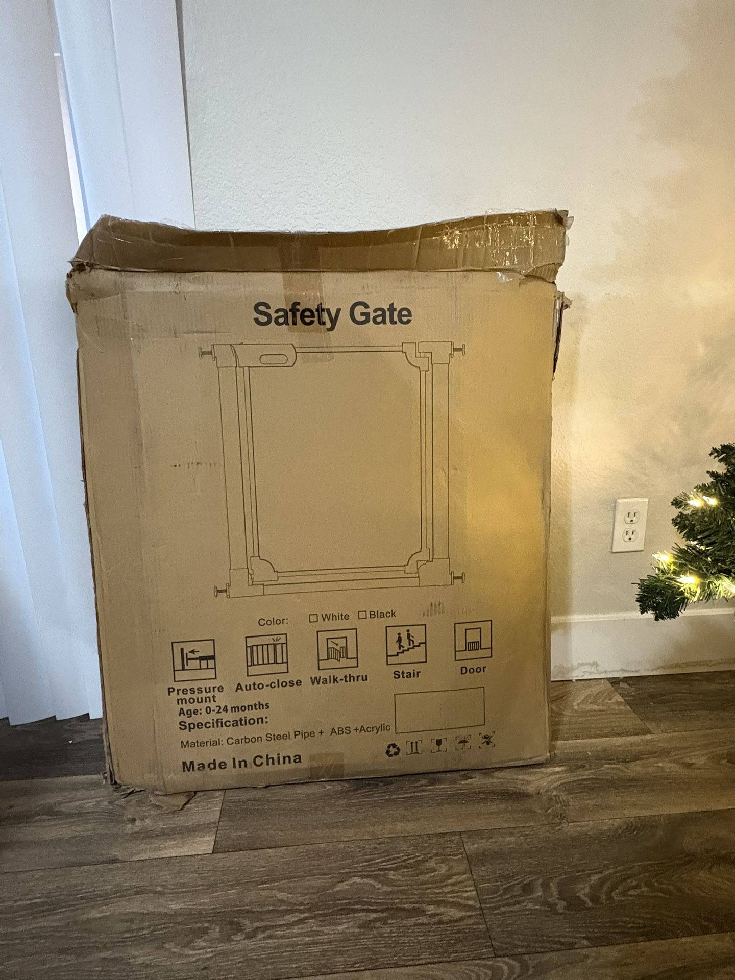 CLEAR SAFETY GATE 