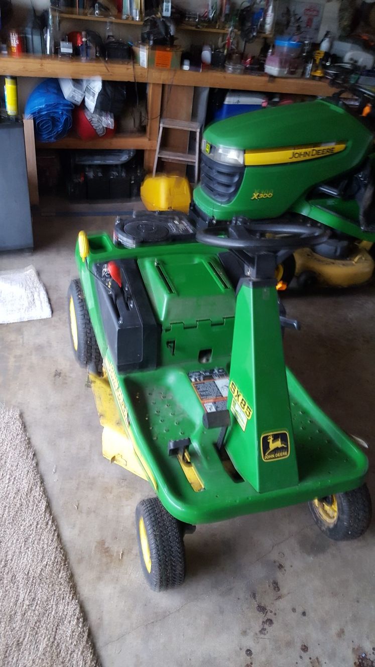 John Deere SX-85 Riding mower