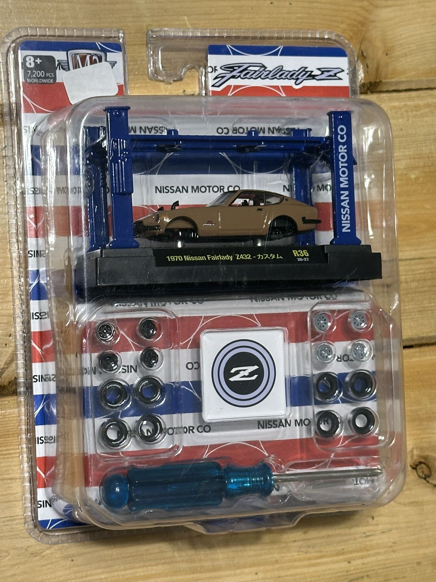 M2 Machines 2021 Chase Auto - Lift Kit 1970 Nissan Fairlady Z432 R36 1/750 1:64