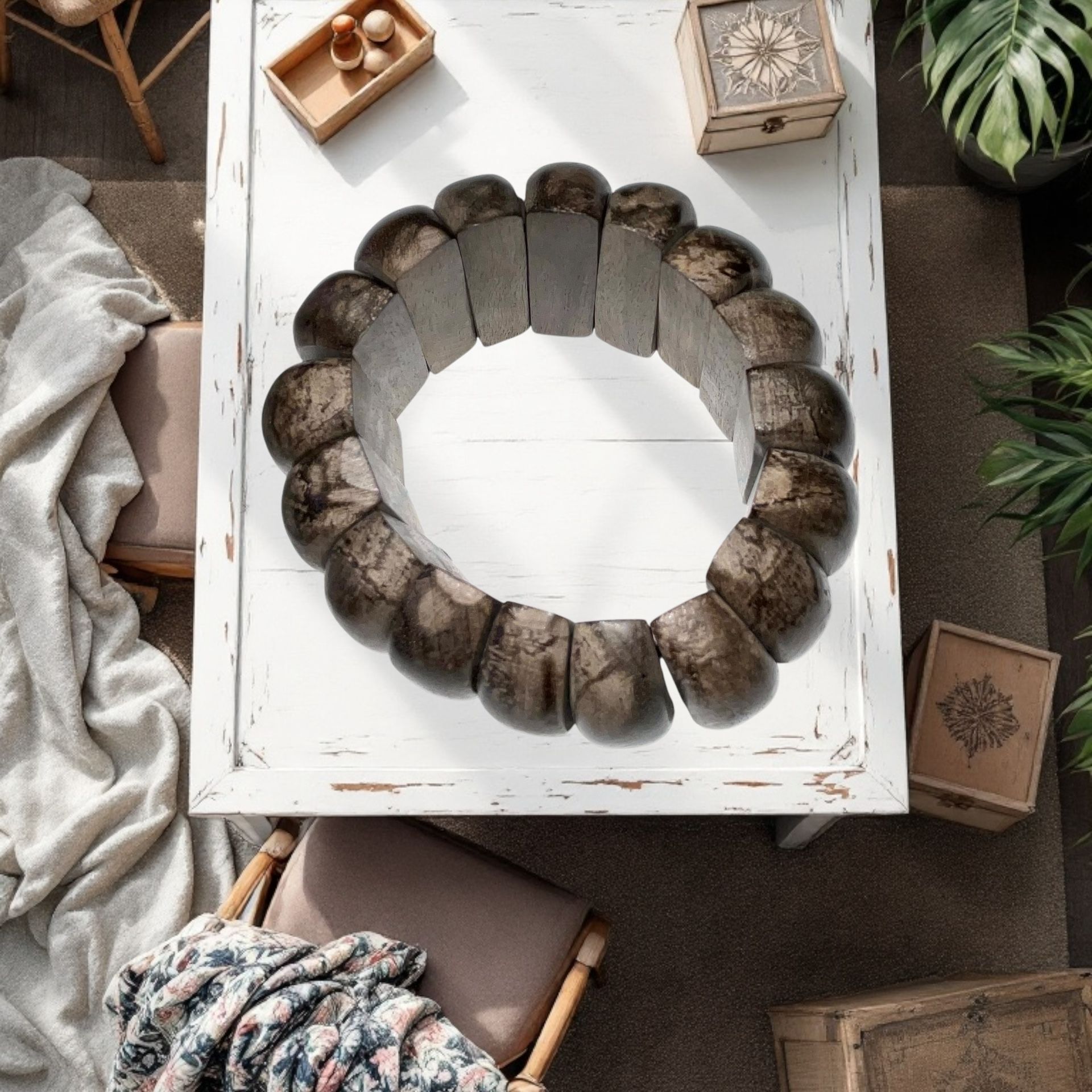 Vintage Grayish Brown Marbled Bear Claw Picket Fence Wooden Stretch Bracelet