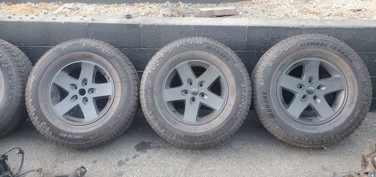 5 rims and new tires wheels for jeep 100$
