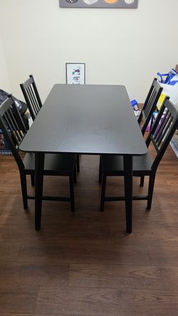 Dining Table and Chairs. Seats 4