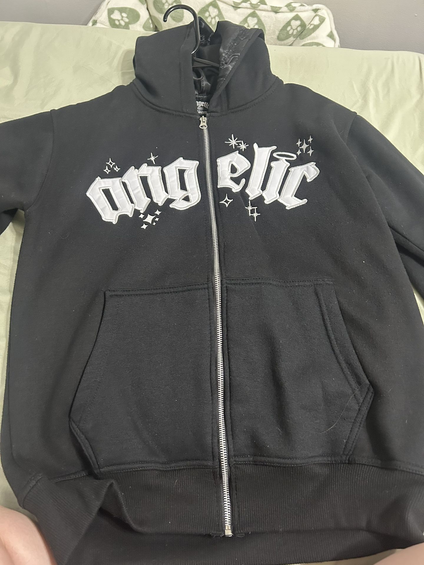 angelic zip up