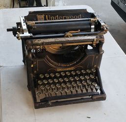 Underwood Classic Typewriter