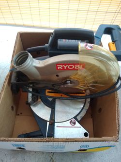 Ryobi 10 Inch Compound Miter Saw TS1342