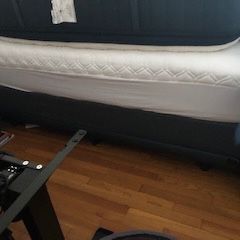 King Size beauty rest Mattress .. Only 3 Months Old. Basically Brand New!