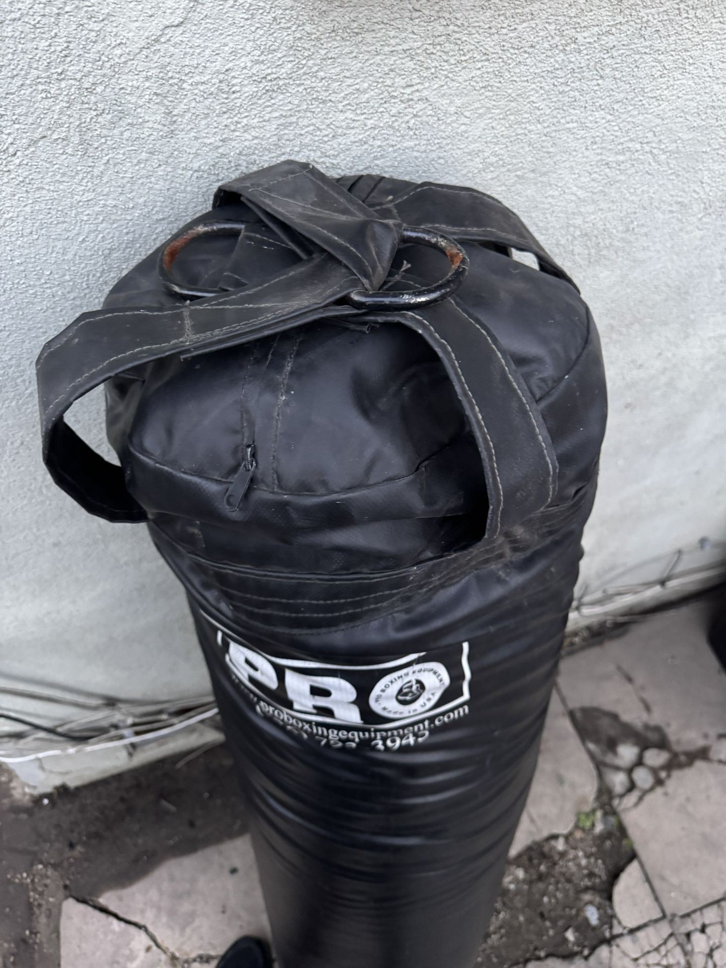 100LBS punching Bag