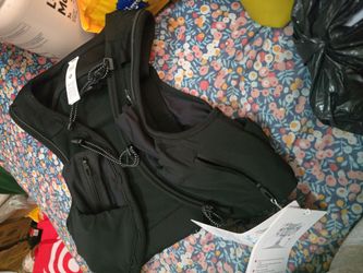 Lululemon trail running vest