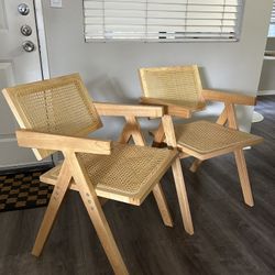 4 Total Dining Chairs 