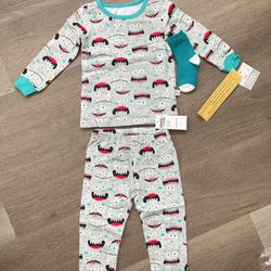 Sleep On It Boys 2-Piece Super Soft Jersey Snug-Fit Pajama Set