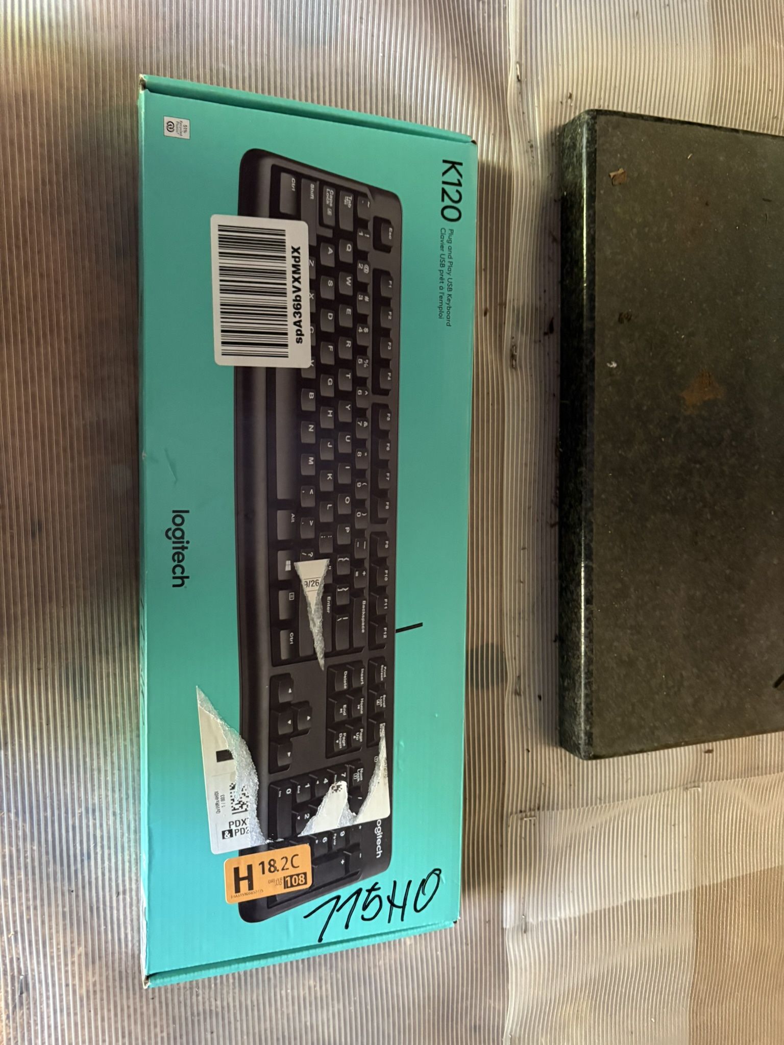 USB Keyboard And Wireless Mouse Plus Free Mousepad