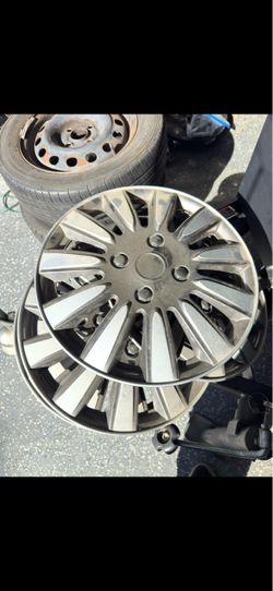 15” Hub Caps
