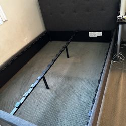 Free bed frame