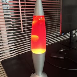 2x Lava lamps
