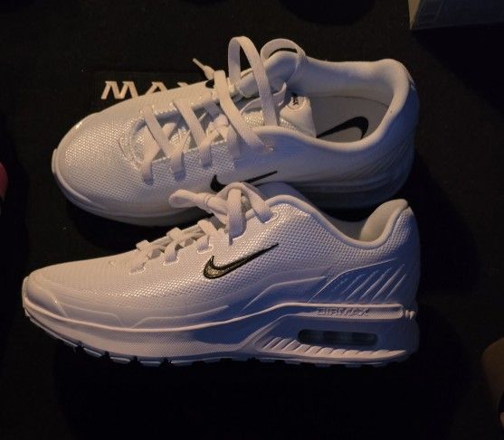 Women's Nike Shoes