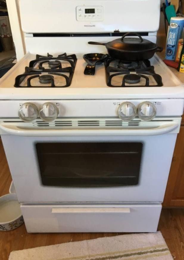 ﻿matching Stove and Microwav