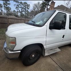 2013 Ford Econoline