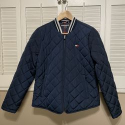 NWOT, TOMMY HILFIGER JACKET!!! 