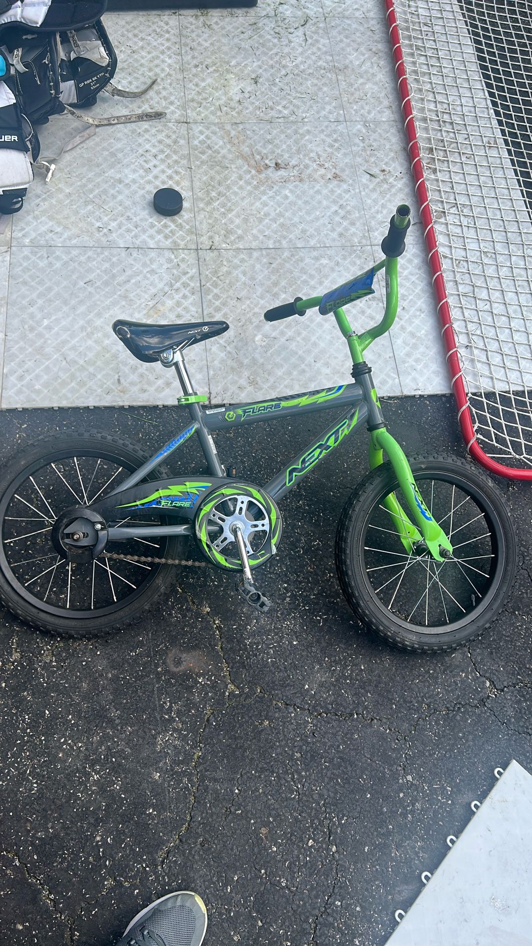16” Kids Bike (Flat Tire)
