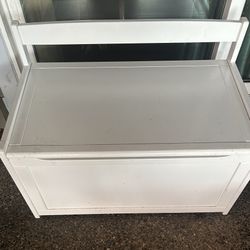 Wooden Toy Chest .Read Description 1st