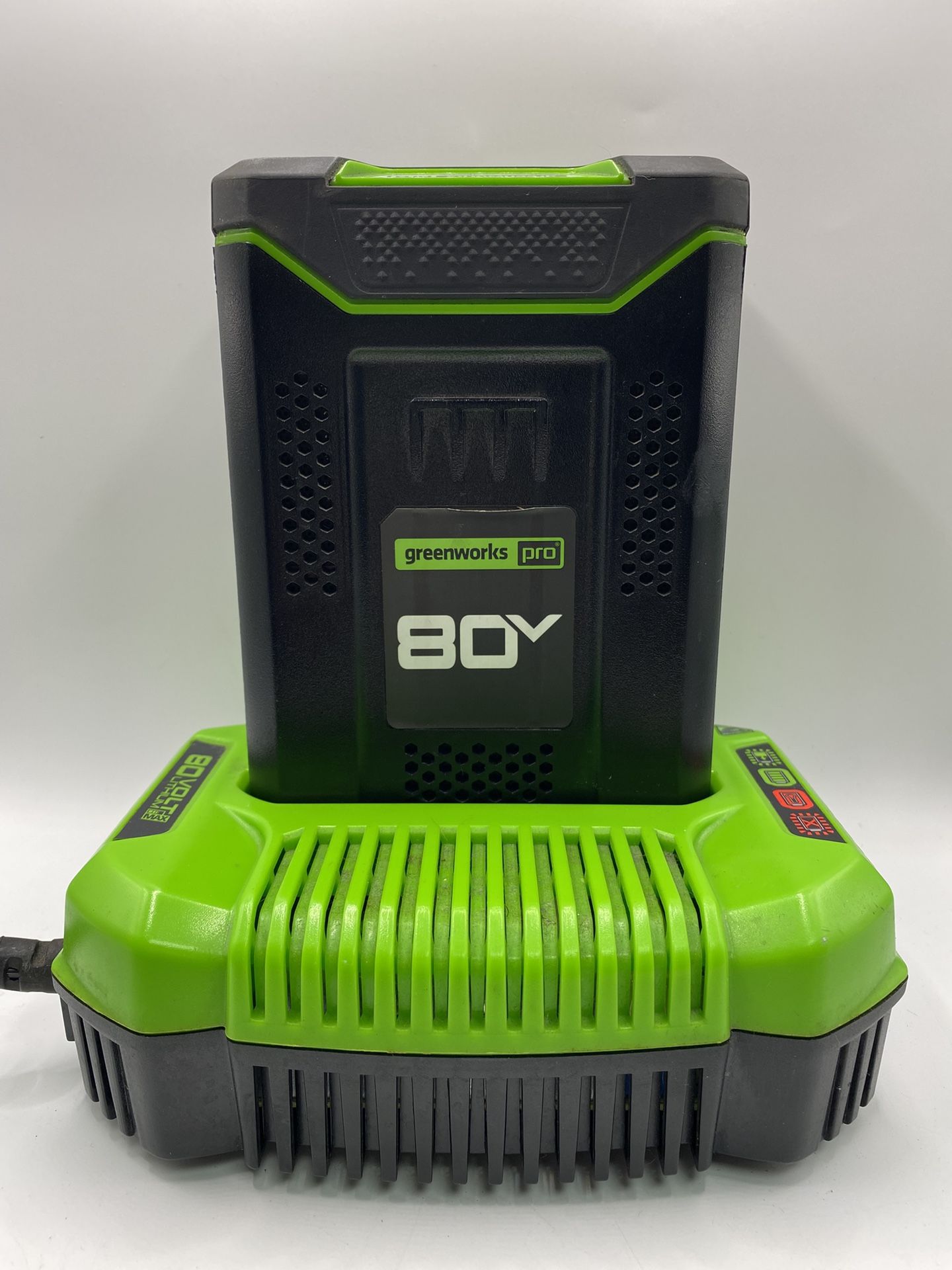 GREENWORKS PRO [BAB726] 80V 2AH RECHARGEABLE LITHIUM ION BATTERY AND CHARGER