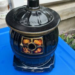 Vintage 1960's McCoy Pot Belly Stove Cookie Jar