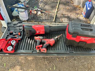 Milwaukee set/drill