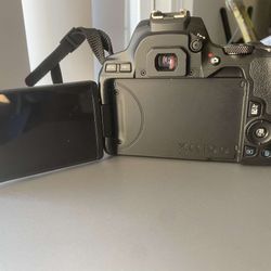 EOS 2500 Cannon Camera 