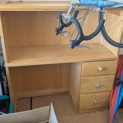 Kids desk and drawers