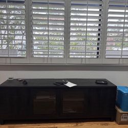 tv console / tv stand 
