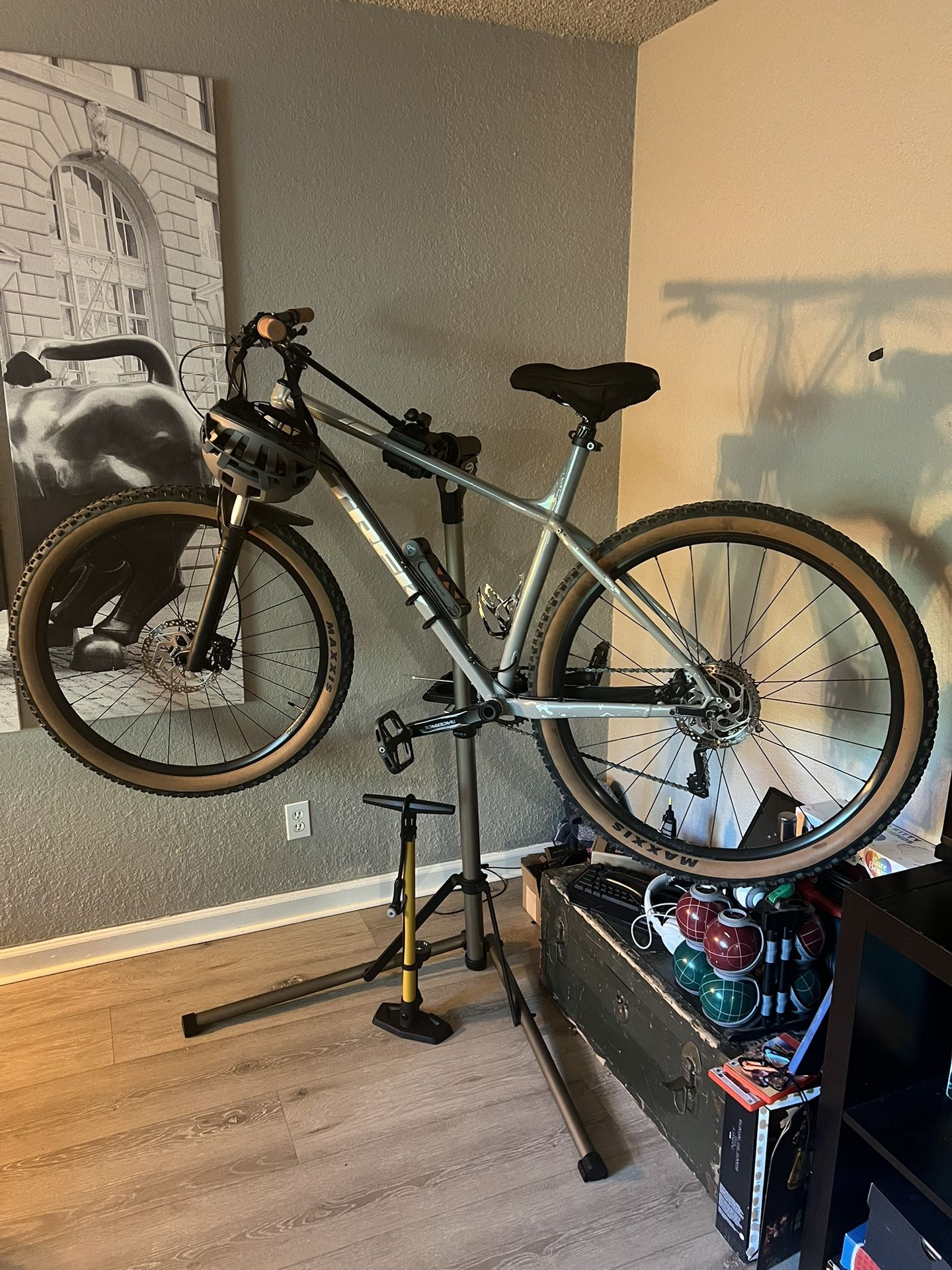 Trek Xcaliber 8 With Lots Of Extras