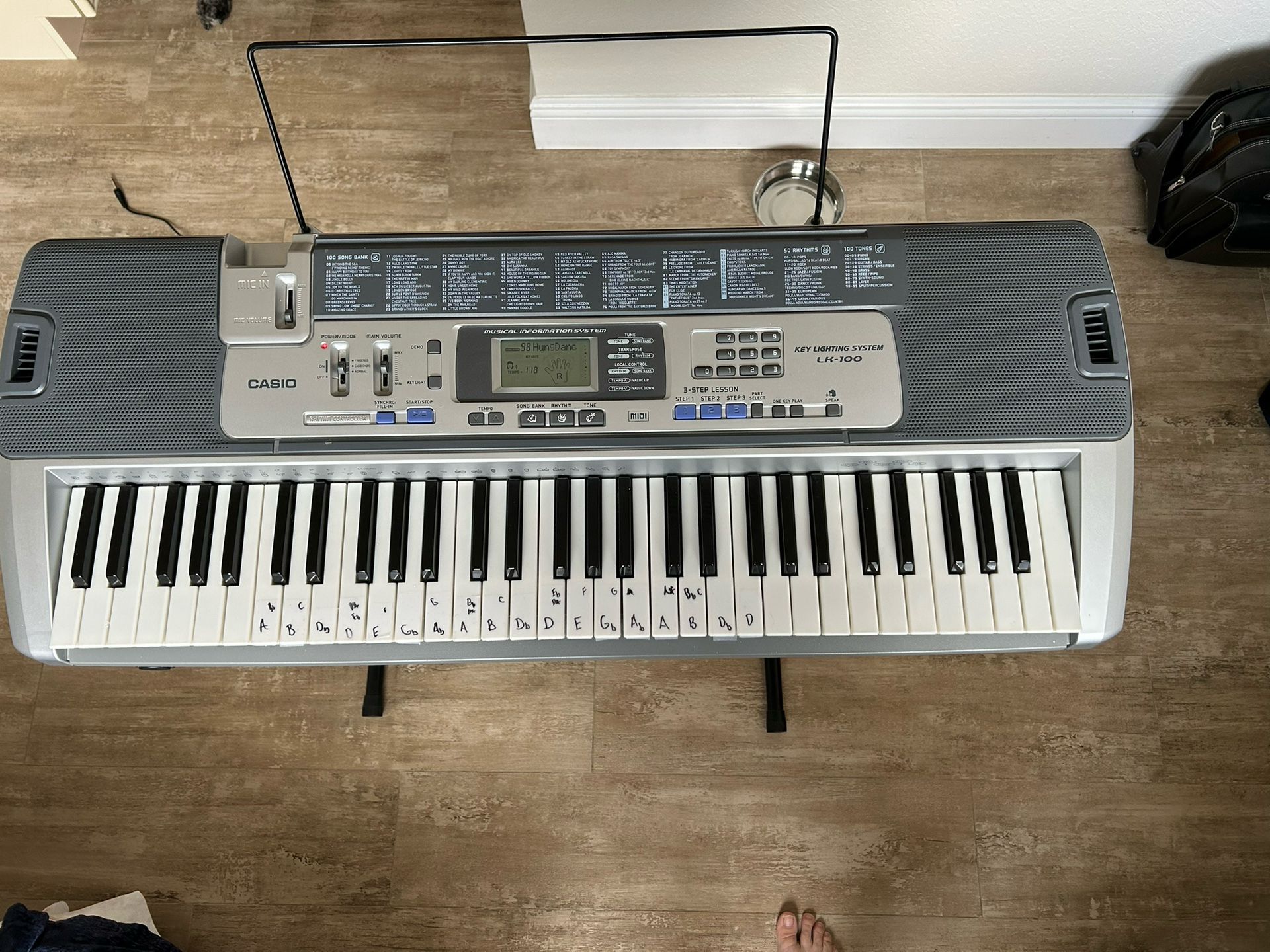 Casio 61-key Keyboard/ Electronic Piano
