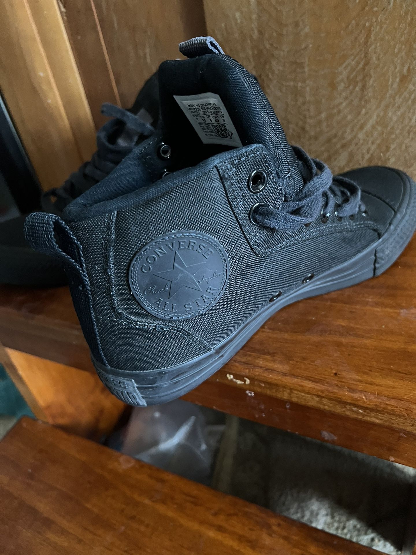 Shoes Converse Men 7 Wo’s8.5
