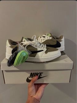 Air Jordan 1 Low White Olive Green Sneakers