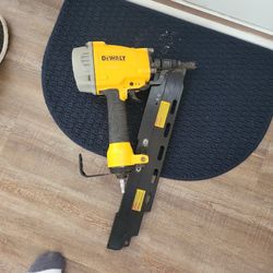 21°  Dewalt Framing Gun ( Air)