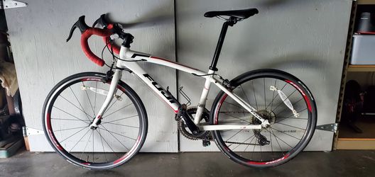 Fuji 24" Performance Bike