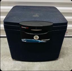 Sentry Safe - NO KEY -