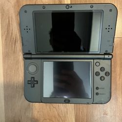 New 3ds XL (Open To Trades)