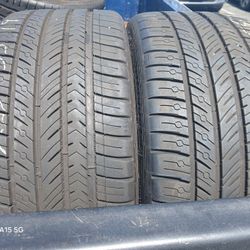235/35ZR19 Michelin Tires (2)