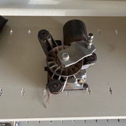 Windshield wiper motor