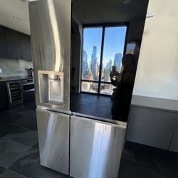 LG InstaView Side-by-Side Refrigerator