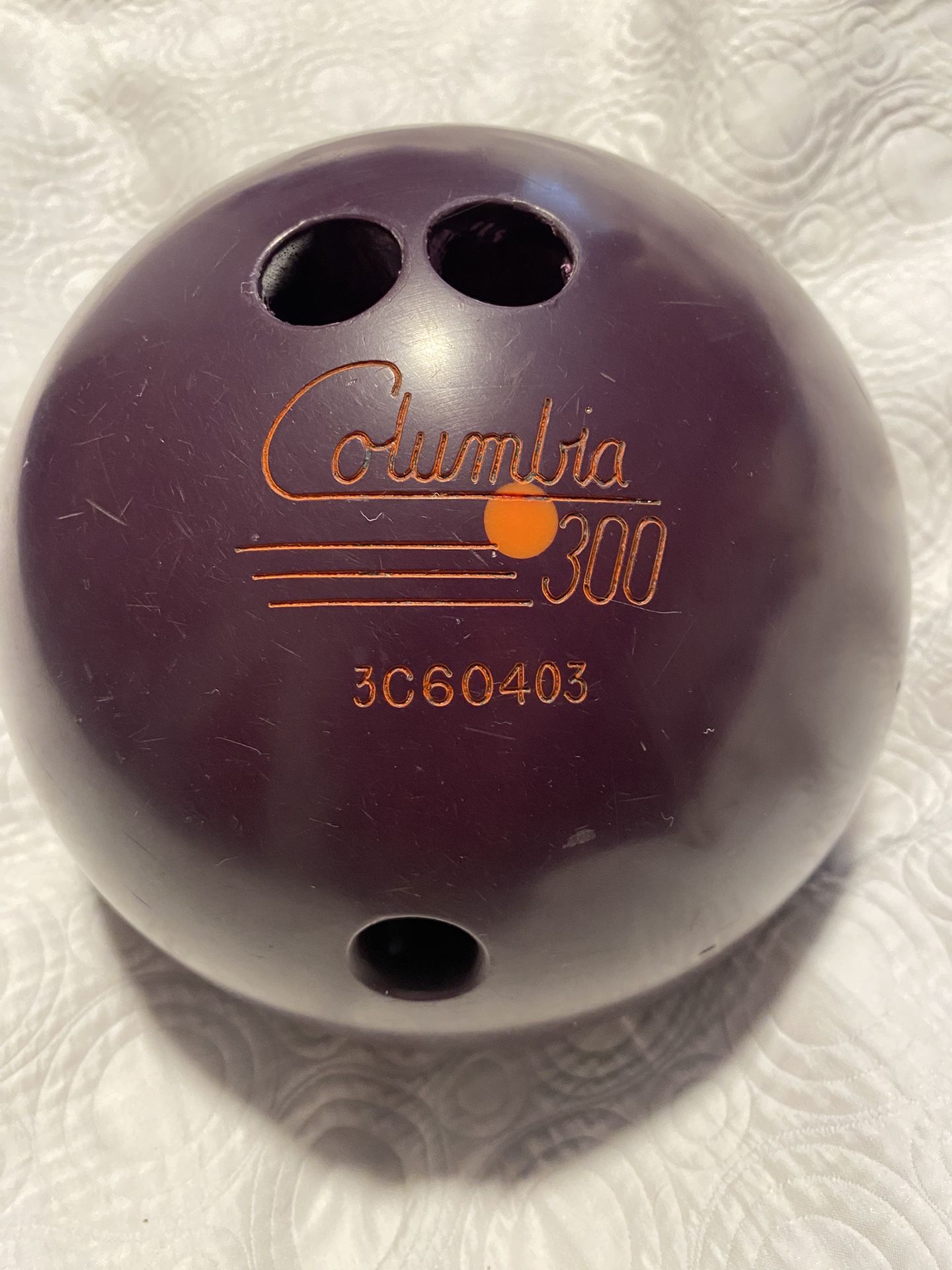 Columbia 300  Beast Bowling Ball  14.3 Lbs 