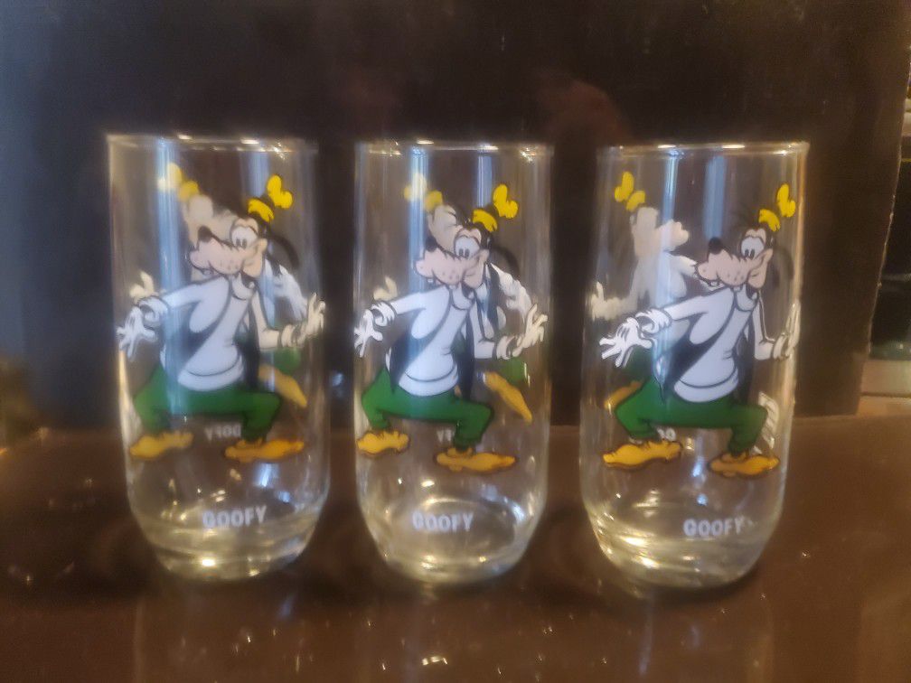 Walt DISNEY  GOOFY GLASSES
