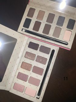 Eyeshadow palette